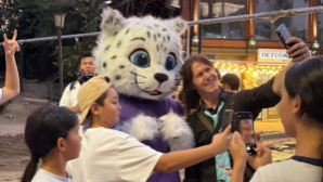 Сотни молодых алматинцев вышли во дворы и парки ради чистого города