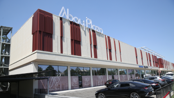 В день 180-летия Абая в Алматы открылся новый торговый центр Abay Plaza