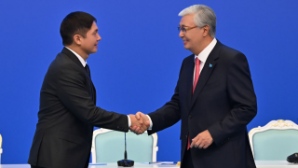 Токаев вручил госнаграды педагогам 