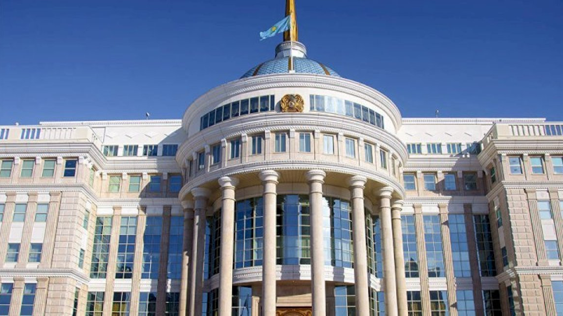 Токаев поговорил по телефону с Президентом Франции