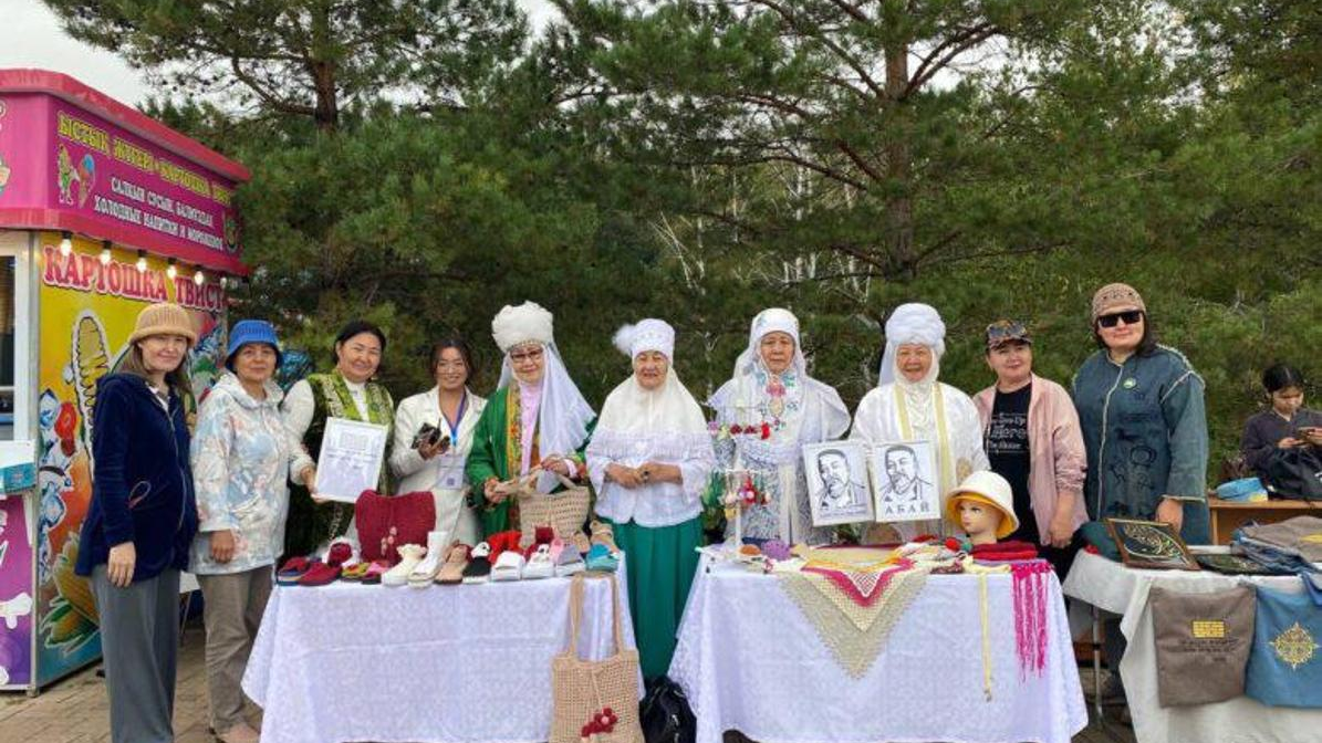В Астане отметили юбилей Конституции и 180-летие Абая