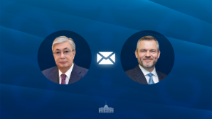 Глава государства поздравил Президента Словакии с Днем Конституции