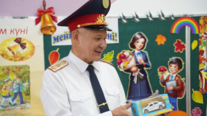 Полиция напомнила школьникам о правилах безопасности в День знаний в Алматы