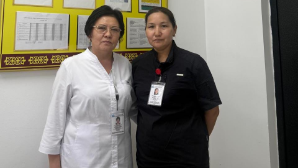 Медсестры из Алматы спасли жизнь пассажиру во время международного авиарейса