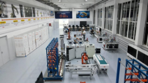 На базе КазНУ открыли Международный институт и роботоцентр 