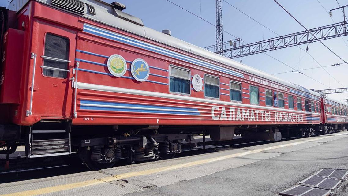 Медицинский поезд «Саламатты Қазақстан» продолжает маршрут по Акмолинской области