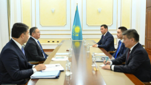 Глава МИД Казахстана провел встречу с руководством компании «Harvest Group»