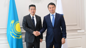 Аким Алматы Дархан Сатыбалды встретился с вице-мэром Шанхая Чжан Я Хуном