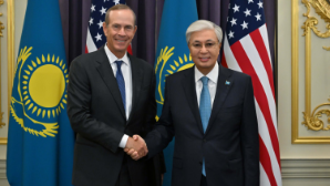 Токаев провел встречу с главой корпорации Chevron