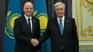 Глава государства принял Президента ФИФА