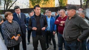 Жители ветхих домов не останутся без крыши над головой — аким Алматы