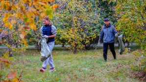 «Таза Қазақстан»: экологическая акция прошла на лыжероллерной трассе в Астане