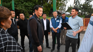 Аким Алматы проверил ход реконструкции водопровода в Жетысуском районе