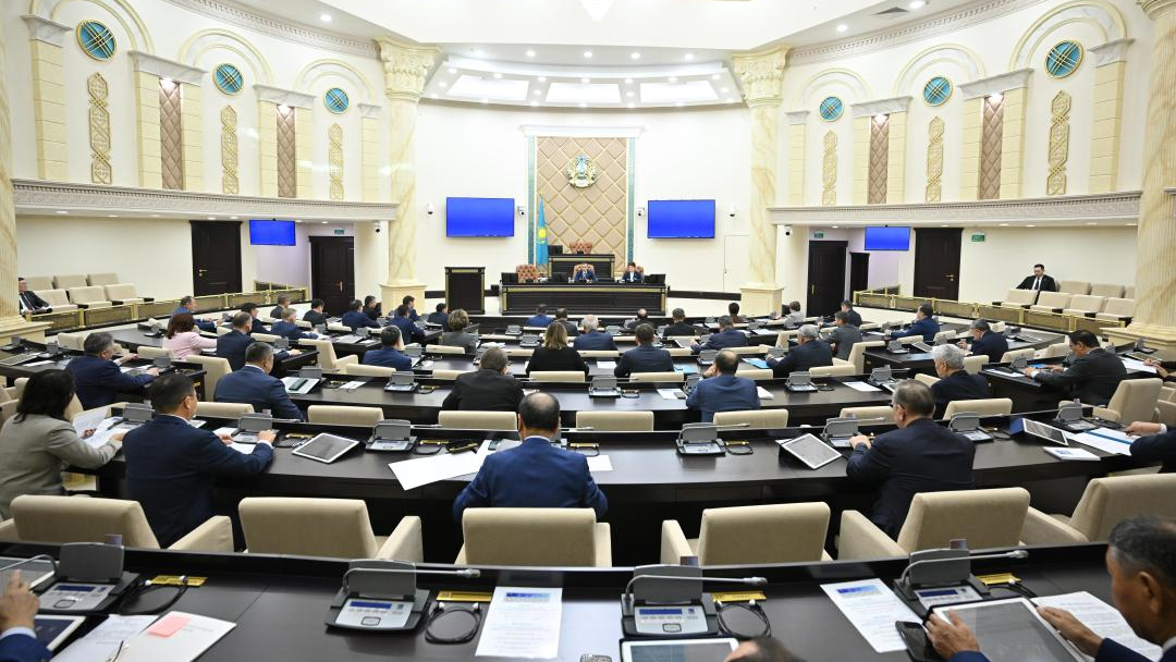 Закон по вопросам регулирования электронной торговли одобрил Сенат