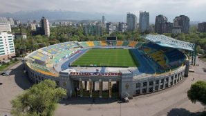 Бесплатные автобусы и продление работы метро: как в Алматы организуют транспорт после матча УЕФА