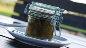 Мариновать или замораживать: какие заготовки выбирают алматинцы