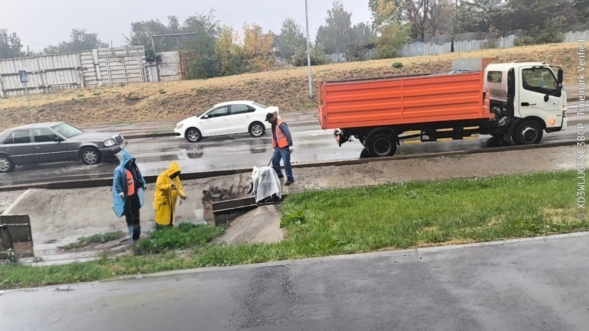 В Алматы дежурят более 2 тысяч коммунальщиков для предупреждения подтоплений