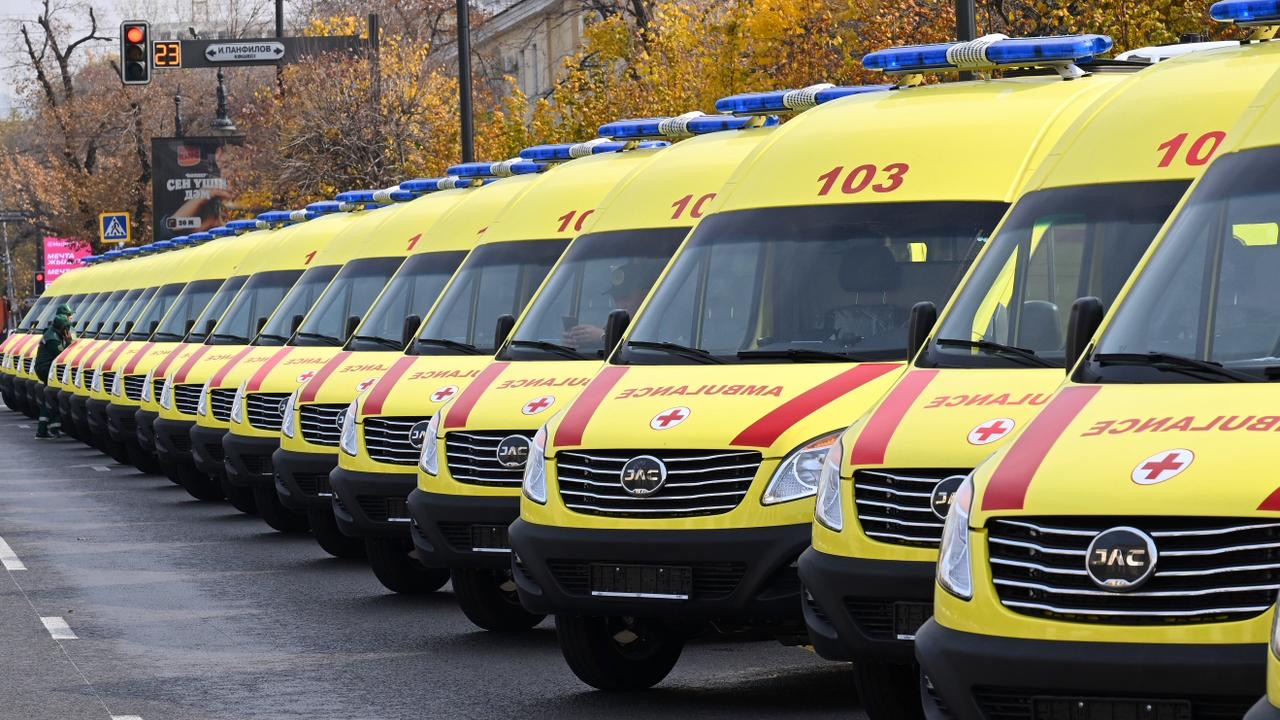 Служба скорой медицинской помощи Алматы получила 50 новых автомобилей