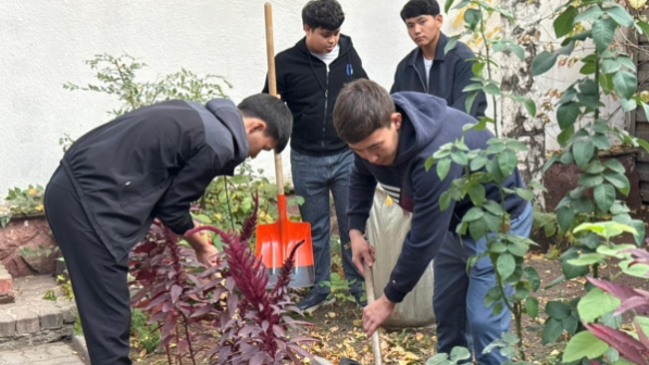 В Алматы волонтеры запустили акцию «Жанашыр журек» ко Дню Республики