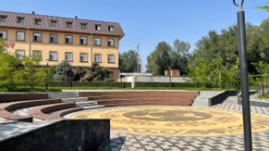 День Республики: в Алматы после работ по благоустройству открыли сквер у озера Карасу