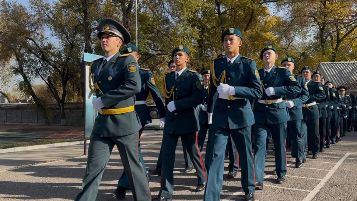 В честь Дня Республики в военно-спортивном колледже приняли  присягу