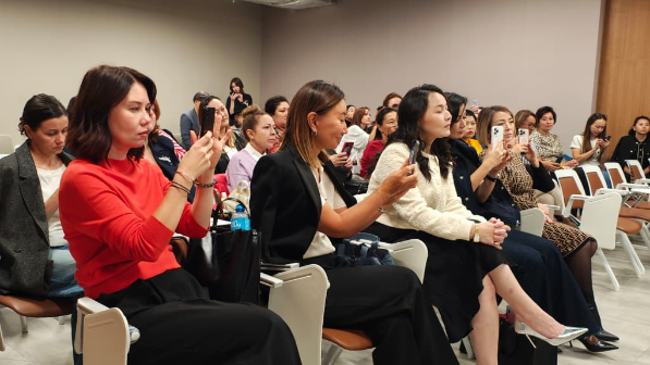 В Алматы состоялось торжественное открытие филиала сообщества женщин-предпринимательниц UMAI