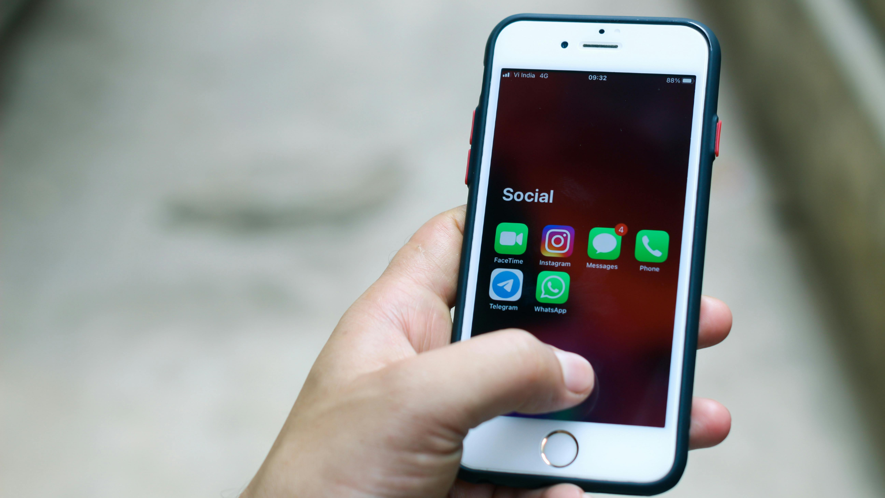 Опасный канал знакомств для подростков выявлен в Алматы