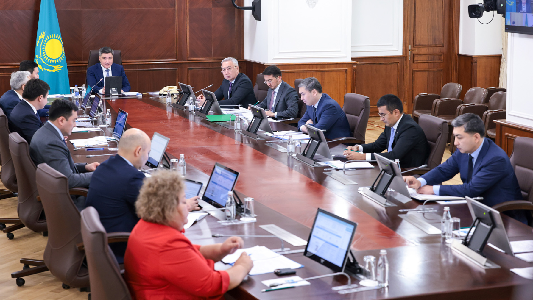 В Правительстве рассмотрели темпы привлечения инвестиций в экономику