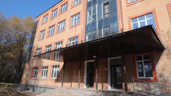 Заместитель акима Алматы Абзал Нукенов проверил ход строительства студенческих общежитий