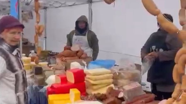 Фермеры из Восточного Казахстана привезли в Алматы свежее мясо и натуральный мед по доступным ценам