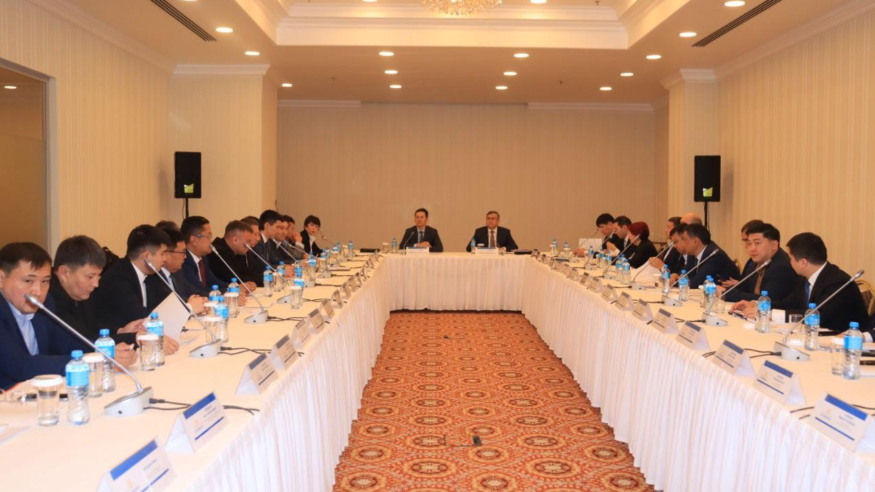 В Астане обсудили меры по борьбе с нелегальным оборотом табачной продукции