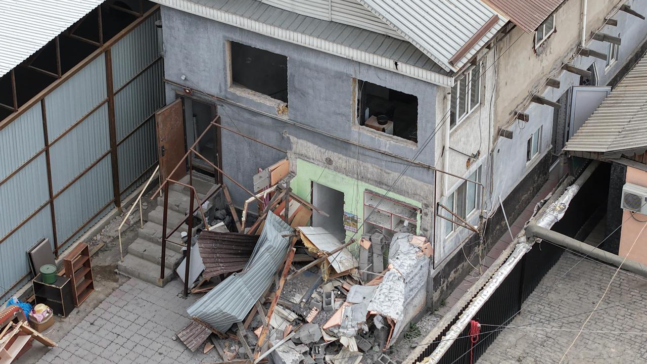 В Ауэзовском районе усиливается порядок в сфере малой торговли