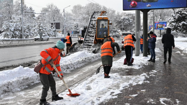 Впервые в Казахстане разработали национальный стандарт противогололедных материалов для населенных пунктов