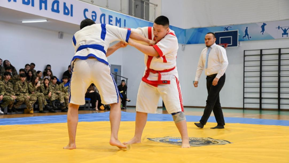 В Астане определили победителя «Жас сарбаз барысы» среди учащихся школ и колледжей