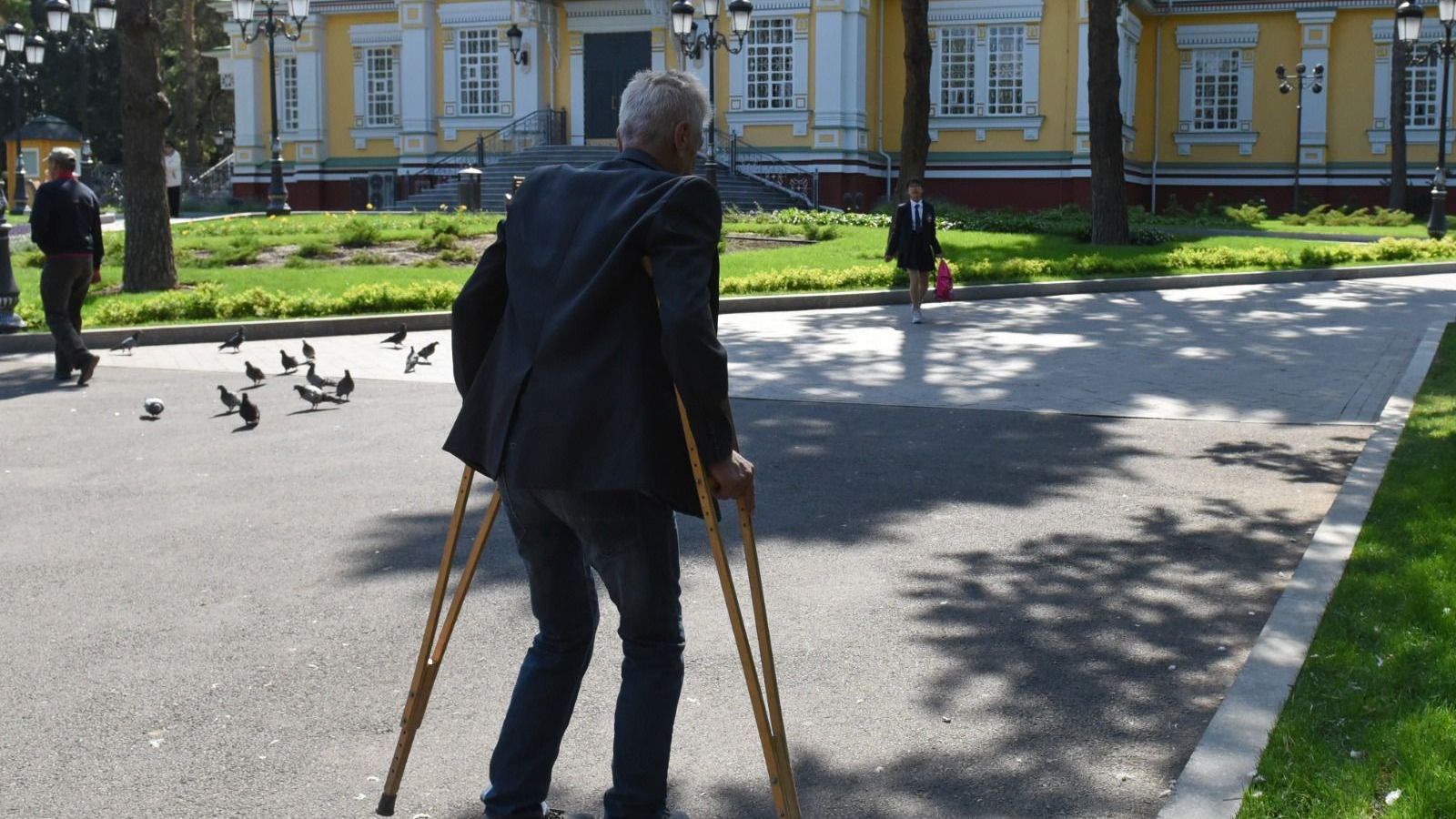 В Алматы развивают инклюзивную инфраструктуру и социальные центры