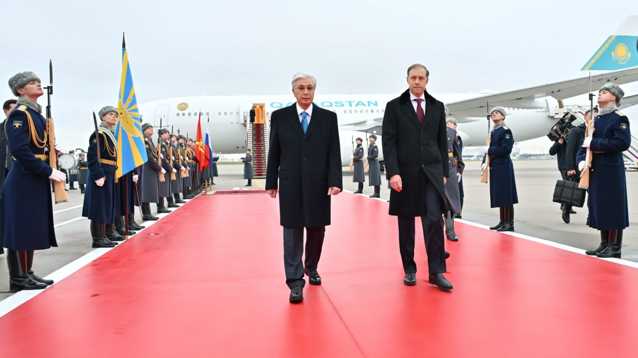 Токаев прибыл в Москву по приглашению Путина