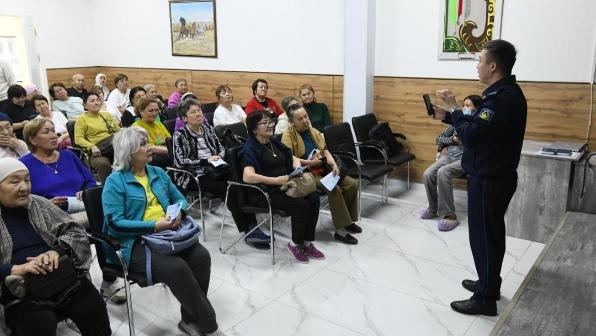 Астанчанам рассказали, как распознать интернет-мошенников