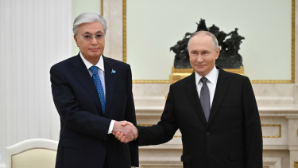 Президенты Казахстана и России провели неформальную встречу