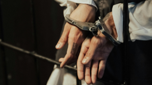 В Семее задержана женщина, обманом завладевшая деньгами на лечение ребенка