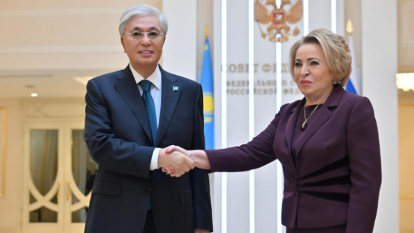 Глава государства провел встречу с Председателем Совета Федерации России Валентиной Матвиенко