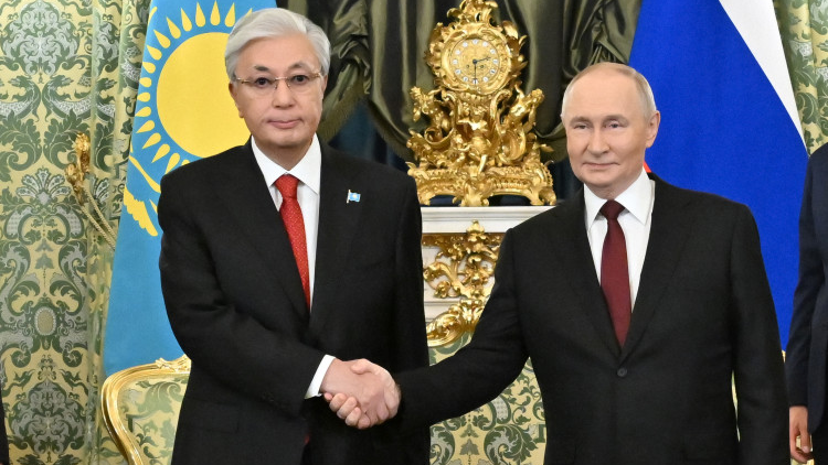 Касым-Жомарт Токаев и Владимир Путин провели переговоры в Москве