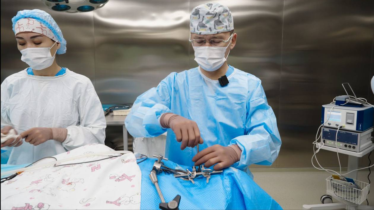 Пациентка из  Канады приехала в Казахстан для лечения в  Национальном центре нейрохирургии