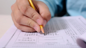 Определены пороговые баллы ЕНТ для поступления в вузы в 2026 году  