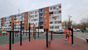 В Наурызбайском районе обновлены дворы и общественные зоны