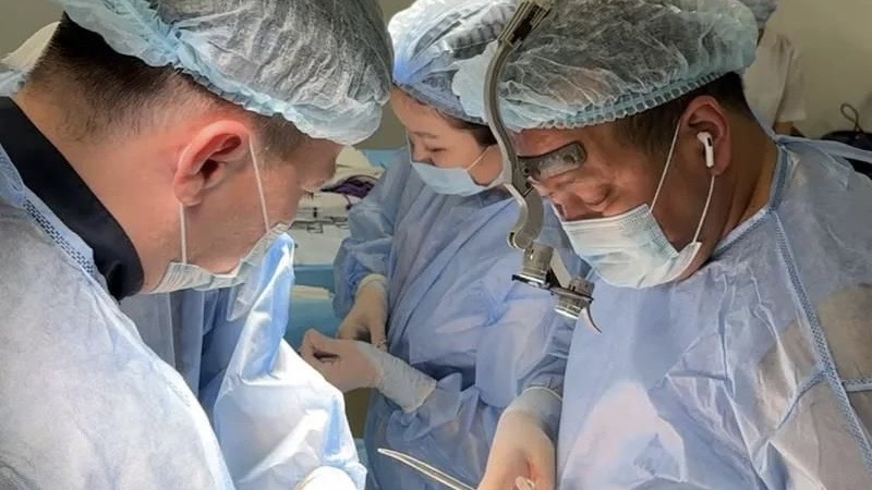 Онкохирурги Алматы спасли жизнь пациентке с раком и тяжелой сердечной недостаточностью