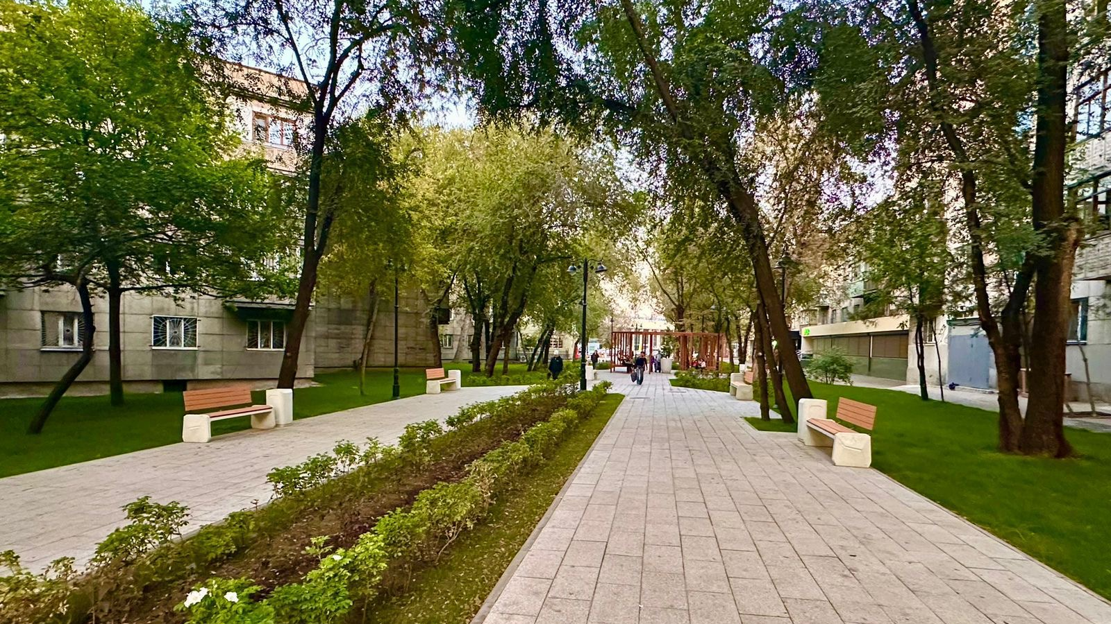 Турксибский район Алматы завершил самый масштабный сезон благоустройства