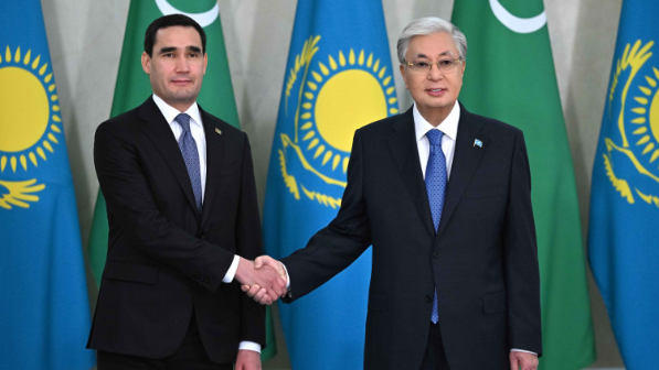 Президенты Казахстана и Туркменистана провели переговоры