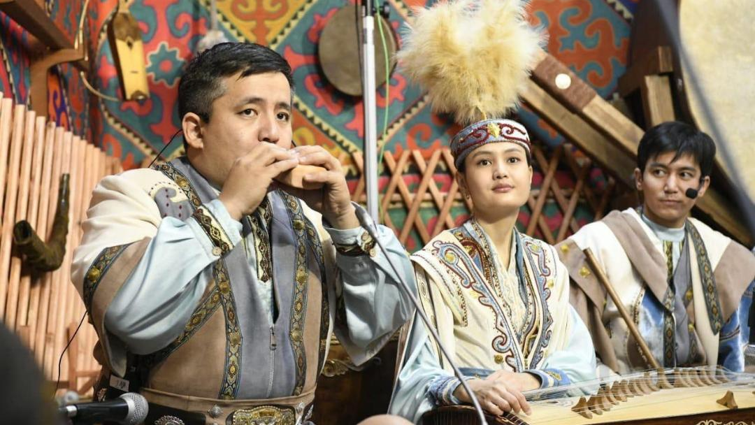 В Астане открылась экспозиция тюркских музыкальных инструментов