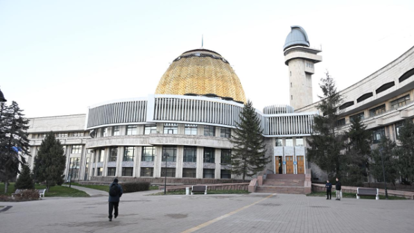 Дархан Сатыбалды ознакомился с деятельностью Дворца школьников и Музея Алматы