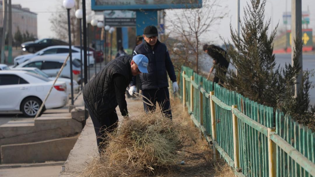 В Туркестанской области продолжаются субботники в рамках акции «Таза Қазақстан»
